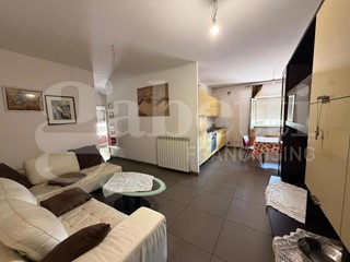Quadrilocale in Vendita a Teramo, 76'000&euro;, 95 m², arredato, con Box