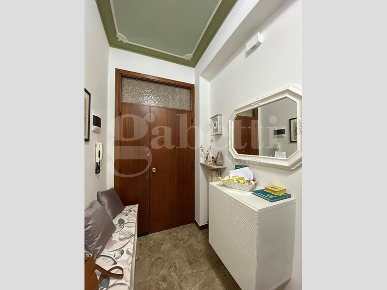 Appartamento in Vendita a Tolentino, 120'000&euro;, 140 m²