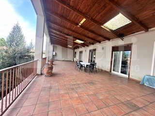 Appartamento in Vendita a Erba, 290'000&euro;, 240 m²