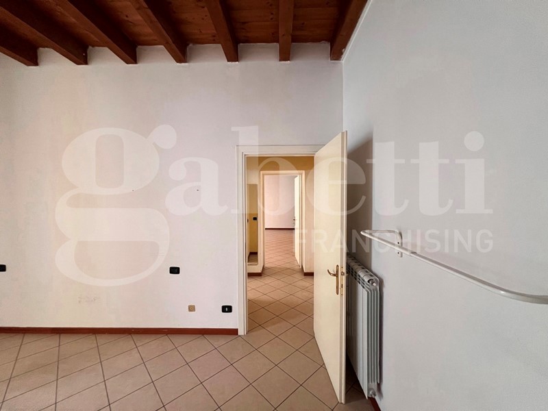 Bilocale in Affitto a Brescia, 850&euro;, 72 m²