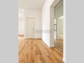 Appartamento in Vendita a Vicenza, 248'000&euro;, 133 m², con Box