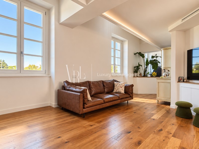 Appartamento in Vendita a Roma, 2'300'000&euro;, 230 m², con Box