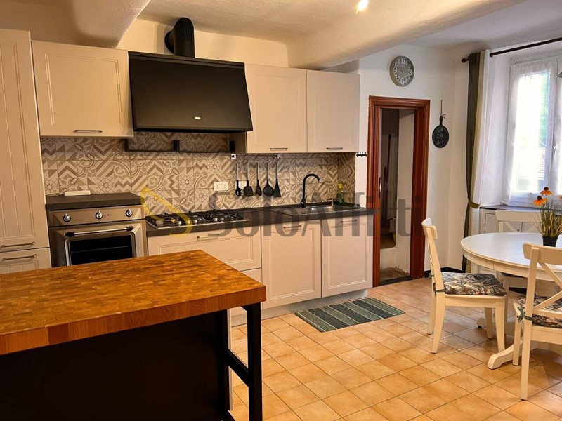 Trilocale in Affitto a Chiavari, zona Centro storico, 640&euro;, 70 m²