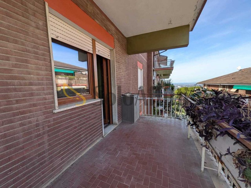 Trilocale in Affitto a Frascati, 1'100&euro;, 120 m², arredato