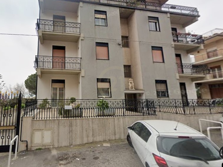 Quadrilocale in Affitto a Belpasso, zona Centro, 800&euro;, 90 m²