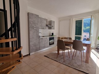 Trilocale in Vendita a Ameglia, zona Bocca di Magra, 165'000&euro;, 60 m², arredato
