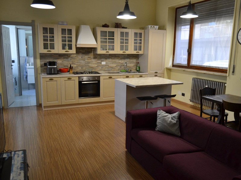 Quadrilocale in Vendita a Torino, 270'000&euro;, 140 m²