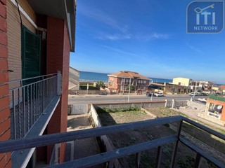 Bilocale in Vendita a Pomezia, 79'000&euro;, 50 m²