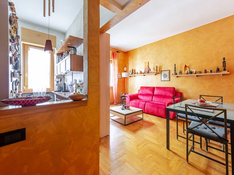 Bilocale in Vendita a Milano, 300'000&euro;, 70 m²
