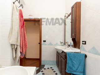 Quadrilocale in Vendita a Paternò, 132'000&euro;, 109 m²