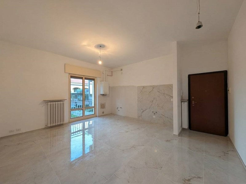 Bilocale in Affitto a Cassano Magnago, 850&euro;, 60 m²