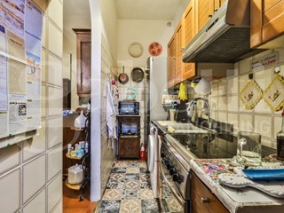 Trilocale in Vendita a Bologna, 275'000&euro;, 90 m², con Box