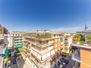 Appartamento in Vendita a Roma, 749'000&euro;, 146 m²