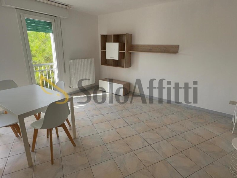 Quadrilocale in Affitto a Rimini, zona Borgo San Giuliano, 750&euro;, 65 m²