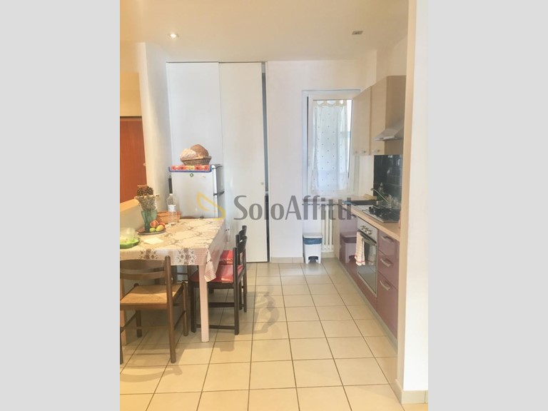 Trilocale in Affitto a Pescara, zona Piazza San Francesco, 750&euro;, 120 m², arredato