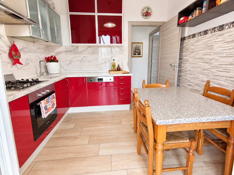 Quadrilocale in Vendita a La Spezia, zona PORTO, 199'000&euro;, 100 m²