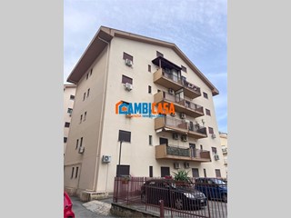 Quadrilocale in Vendita a Palermo, 145'000&euro;, 107 m²