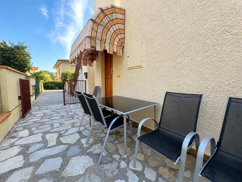 Appartamento in Vendita a Viareggio, zona Torre Del Lago Puccini, 199'000&euro;, 67 m², arredato