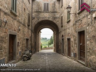 Quadrilocale in Vendita a Gaiole in Chianti, 27'750&euro;, 102 m²