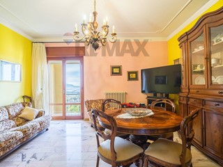 Appartamento in Vendita a Montenero di Bisaccia, 88'000&euro;, 130 m²