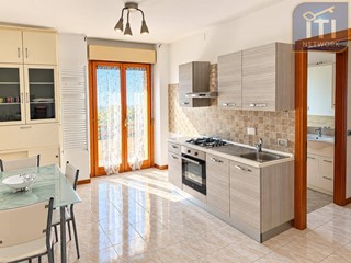 Bilocale in Vendita a Pomezia, 130'000&euro;, 55 m²