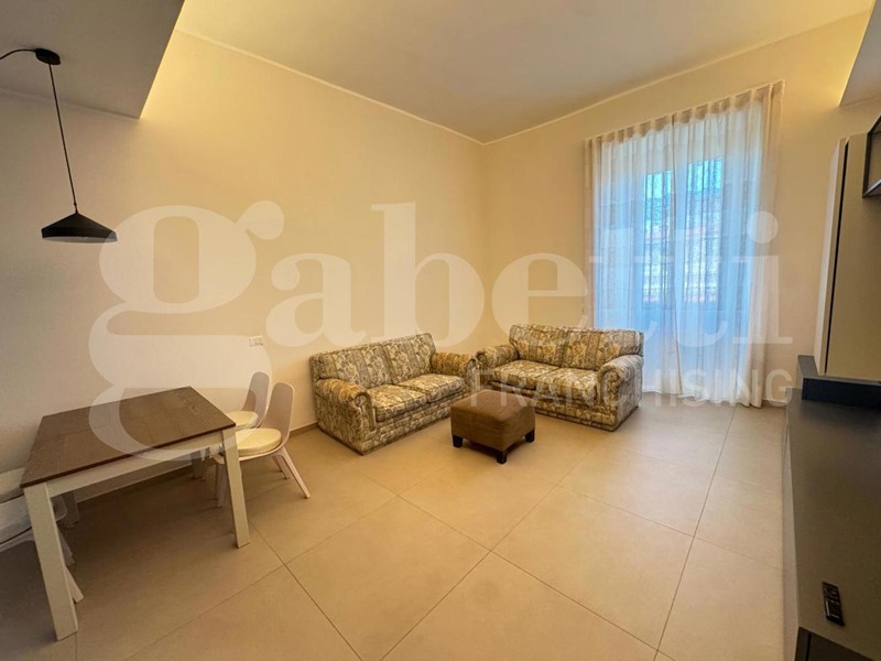 Trilocale in Affitto a Roma, 2'100&euro;, 100 m², arredato