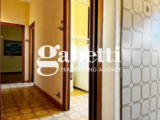 Bilocale in Vendita a Roma, 169'000&euro;, 54 m²