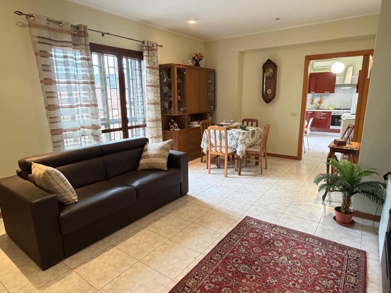 Trilocale in Vendita a Tremestieri Etneo, 168'000&euro;, 85 m², con Box