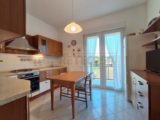Appartamento in Vendita a Vicenza, 139'000&euro;, 120 m², con Box