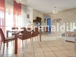 Appartamento in Vendita a Latina, 215'000&euro;, 78 m²