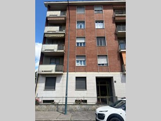 Trilocale in Vendita a Torino, 66'000&euro;, 74 m²