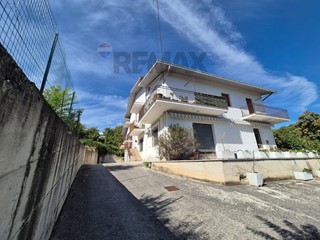 Appartamento in Vendita a Guardiagrele, 69'900&euro;, 220 m²