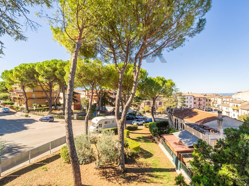 Quadrilocale in Vendita a Penna in Teverina, 89'000&euro;, 142 m²