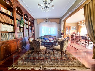 Appartamento in Vendita a Ascoli Piceno, 370'000&euro;, 247 m²