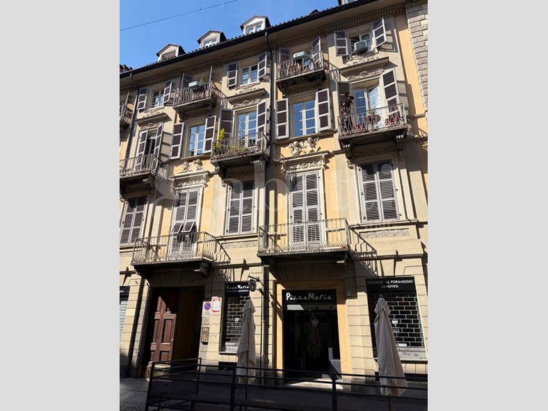 Bilocale in Vendita a Torino, 229'000&euro;, 75 m²