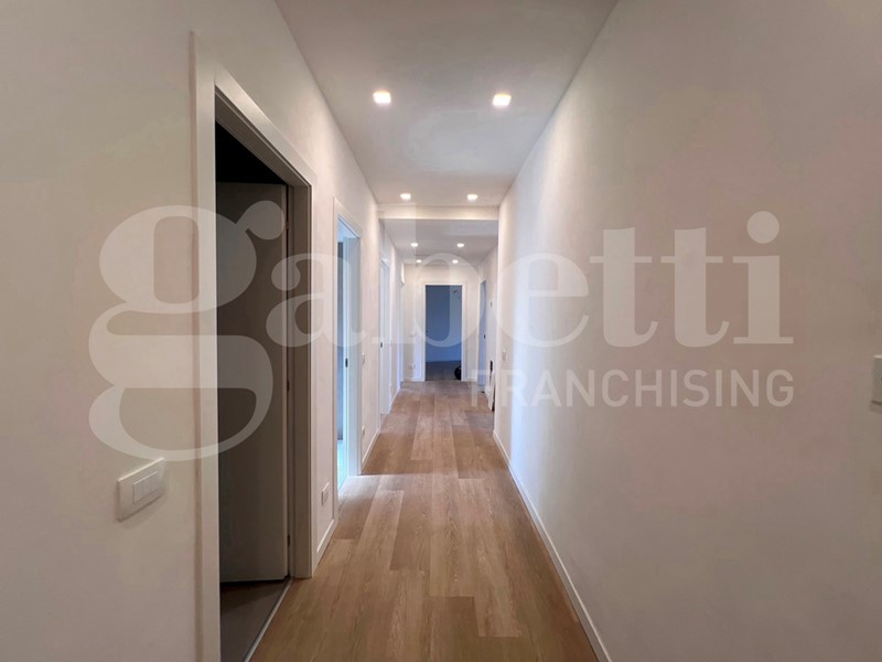 Quadrilocale in Vendita a Brescia, 325'000&euro;, 149 m², con Box
