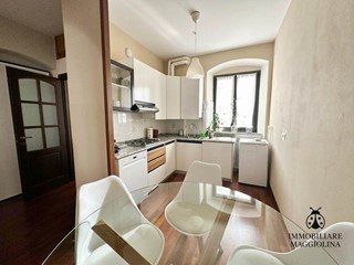 Trilocale in Vendita a La Spezia, 160'000&euro;, 60 m², arredato