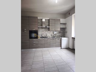 Quadrilocale in Affitto a Torino, zona Lingotto, 700&euro;, 75 m²
