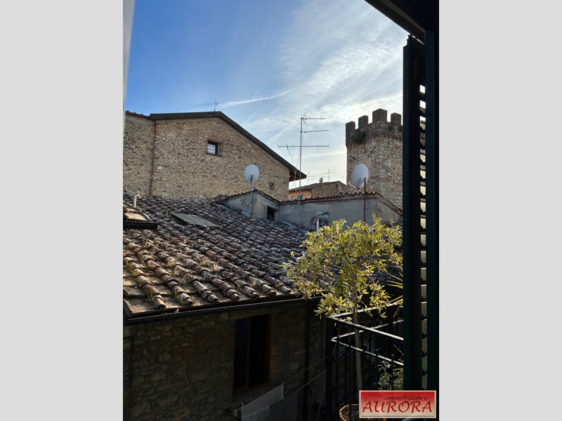 Quadrilocale in Vendita a Poggibonsi, 170'000&euro;, 88 m², arredato