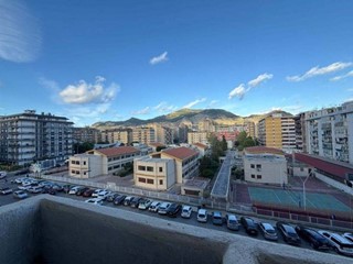 Appartamento in Vendita a Palermo, 329'000&euro;, 125 m²