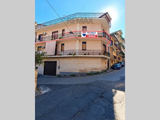 Appartamento in Vendita a Palagonia, 108'000&euro;, 156 m²