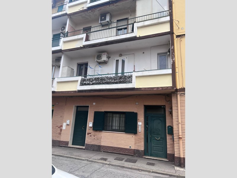 Bilocale in Vendita a Ferrara, 63'000&euro;, 50 m²