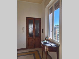 Appartamento in Vendita a Lucca, 360'000&euro;, 140 m²