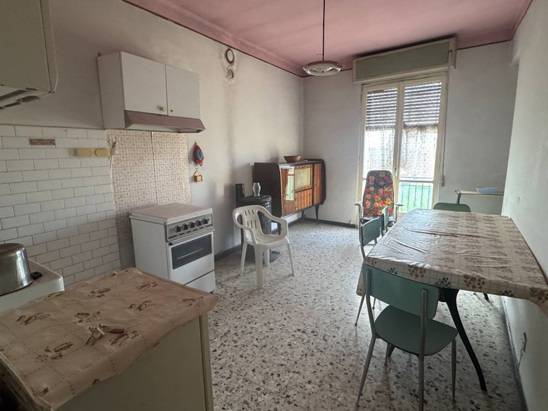 Trilocale in Vendita a Roburent, 23'000&euro;, 83 m²