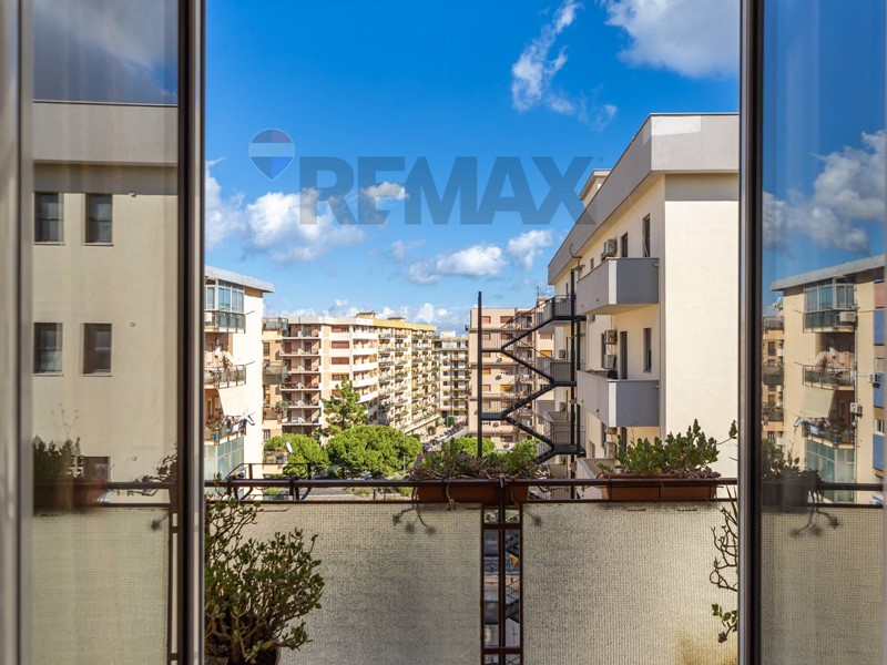 Quadrilocale in Vendita a Palermo, 240'000&euro;, 121 m²