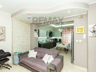 Trilocale in Vendita a Catania, 129'000&euro;, 80 m²