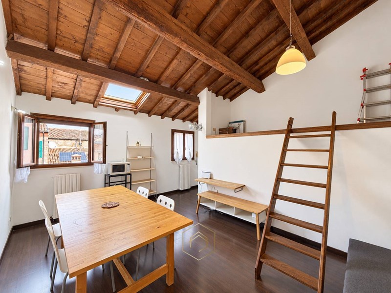 Trilocale in Vendita a Ferrara, 165'000&euro;, 79 m²