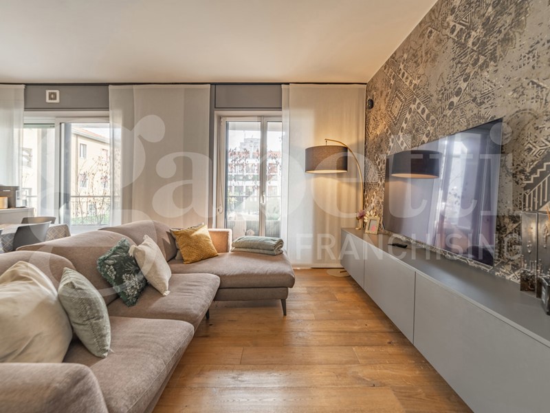 Trilocale in Vendita a Milano, 560'000&euro;, 95 m², arredato, con Box