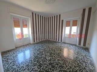 Bilocale in Vendita a Taranto, 60'000&euro;, 70 m²