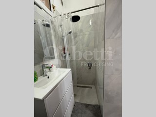 Bilocale in Vendita a Bologna, 215'000&euro;, 42 m², arredato
